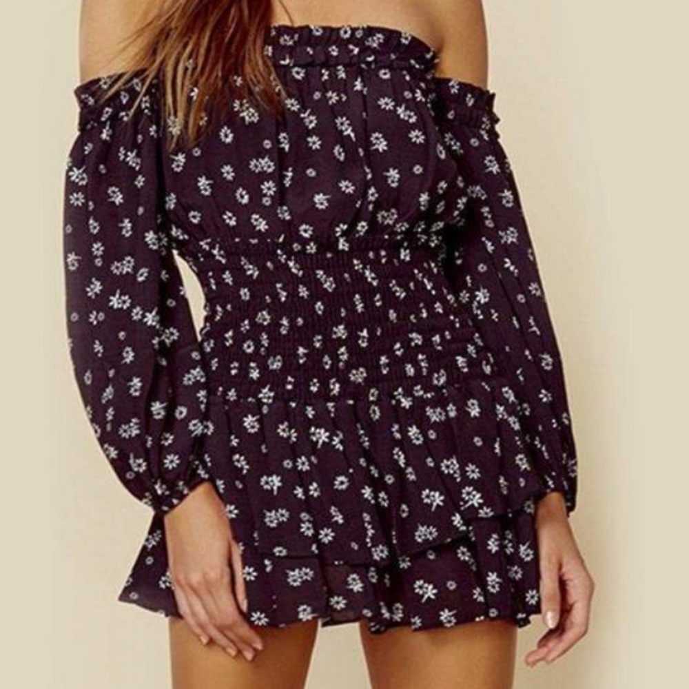 Blue Life Boho Sleeve Ballerina Romper in Daisy Ditsy Black White